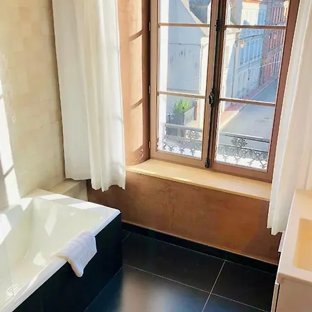 Дом отдыха Maison D'architecte En Plein Coeur D'honfleur Avec Bain Nordique