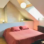 Maison D'architecte En Plein Coeur D'honfleur Avec Bain Nordique Feriehus Honfleur